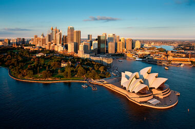 Australia-sydney-opera-house-and-skyline-dnsw-er.jpg